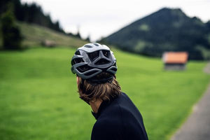 Abus Airbreaker Race Grey | top grå cykelhjelm til landevej